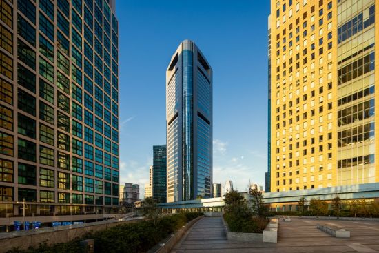 Park Hotel Tokyo:  Outside view of Park Hotel