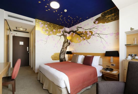 Park Hotel Tokyo:  Artist