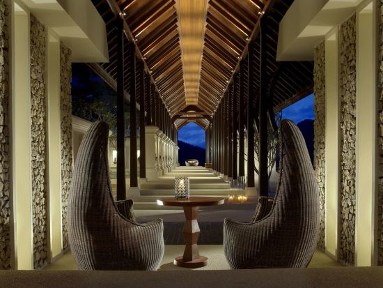 Pangkor Laut Resort:  Entrance Walkway Evening