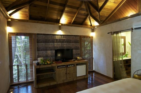 Japamala Resort à Île Tioman:  Tree Top Chalet | TV area