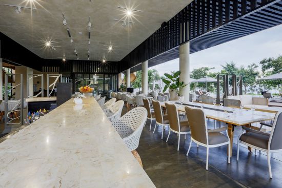 Amorita Resort à Bohol:  Saffron Restaurant Bar Station