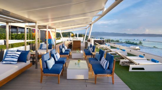 Discovery Boracay:  360 Roof Lounge