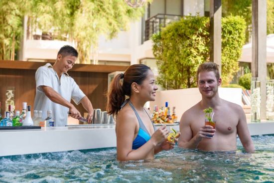 Discovery Boracay:  Pool Bar