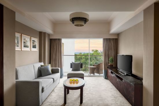 Shangri-La's Mactan Resort & Spa in Cebu:  Mactan Suite