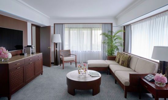 The Peninsula à Manille:  Premier Suite | Living Room