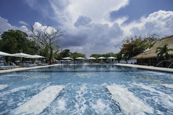 Discovery Coron à Palawan:  Swimming Pool