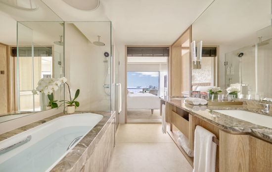 Mandarin Oriental in Singapur:  Sea View | Bathroom