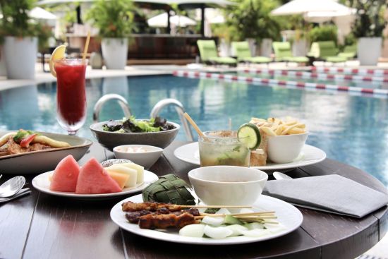 Swissotel The Stamford à Singapour:  The Eight 