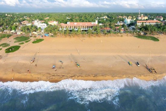 Goldi Sands à Negombo:  Beach