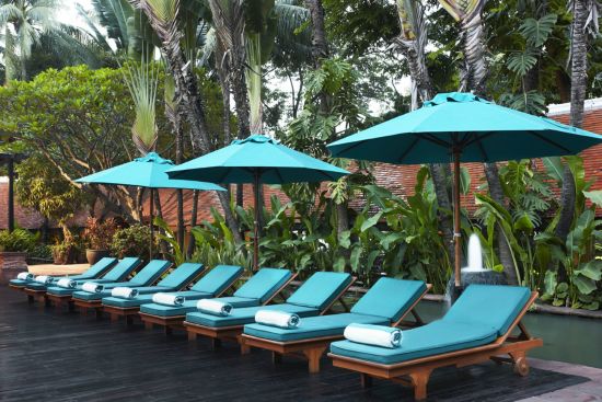 Anantara Riverside Bangkok Resort: pool: 