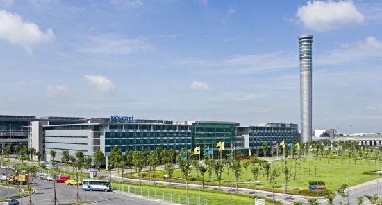 Hyatt Regency Bangkok Suvarnabhumi Airport:  Exterior
