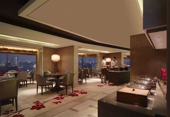 Shangri-La Bangkok:  Horizon Club Lounge