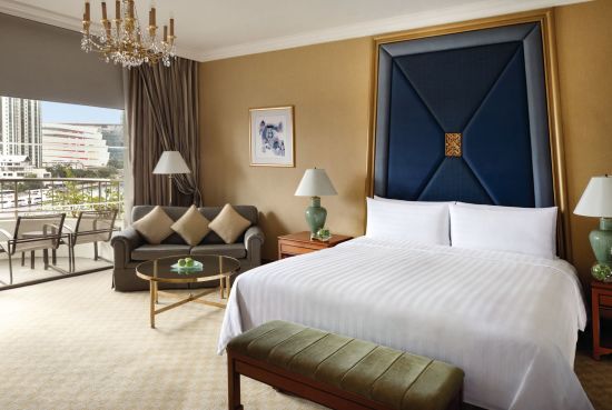 Shangri-La Bangkok:  Krungthep River View