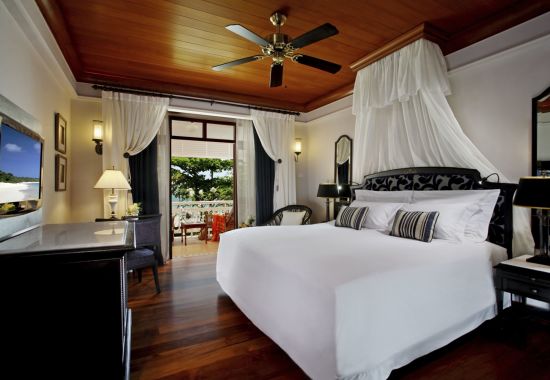 Centara Grand Beach Resort & Villas Hua Hin:  Deluxe | Colonial Wing