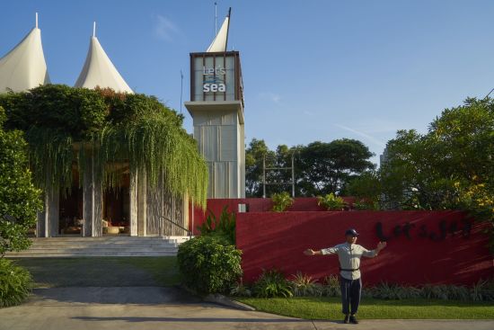 Let's Sea Hua Hin Al Fresco Resort:  arrival area