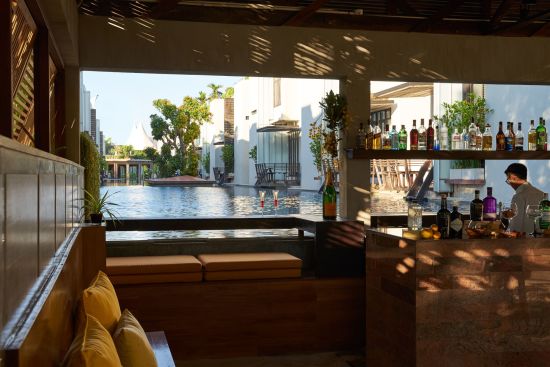 Let's Sea Hua Hin Al Fresco Resort:  The Pool Bar