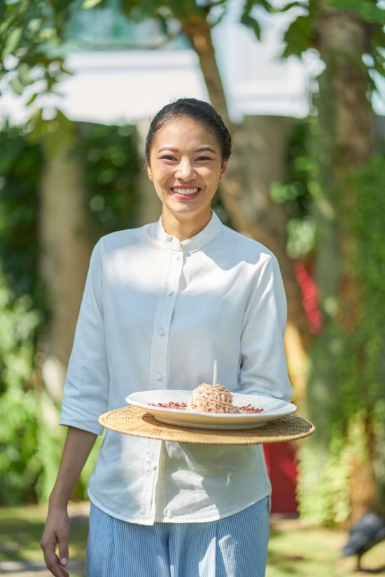 Let's Sea Hua Hin Al Fresco Resort:  Birthday Cake Service
