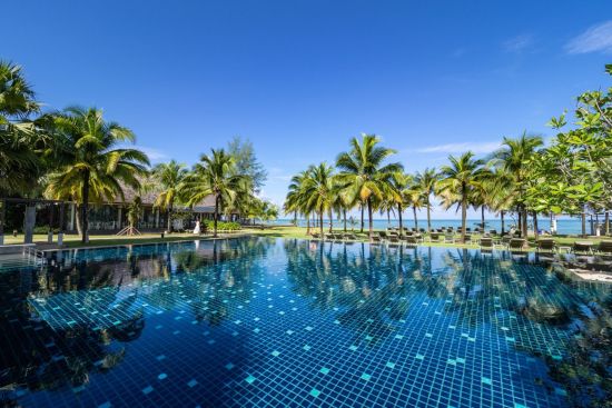 The Sands Khao Lak by Katathani:  Beachside Pool