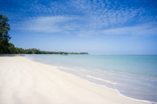 The Sarojin à Khao Lak:  Beach