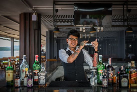 NH Collection Samui Peace Resort à Ko Samui:  Pool Bar