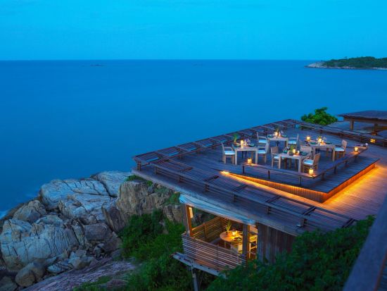 Six Senses Samui à Ko Samui:  f&b: Dining on the Rocks