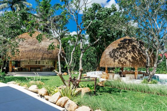 Zazen Boutique Resort & Spa in Ko Samui:  Gardens & Salas