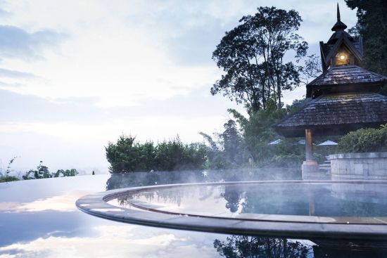 Anantara Golden Triangle Elephant Camp & Resort in Goldenes Dreieck:  Jacuzzi Steam Dawn