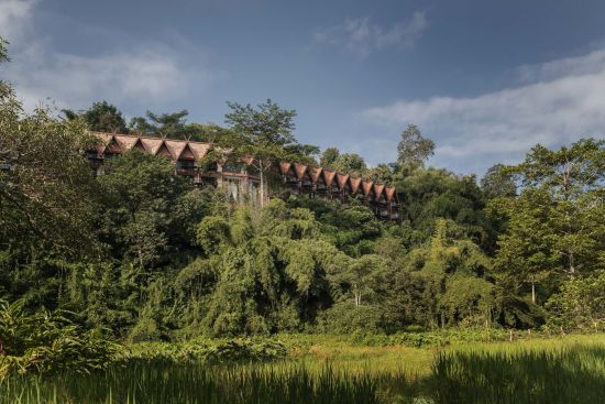 Anantara Golden Triangle Elephant Camp & Resort in Goldenes Dreieck:  Resort Exterior