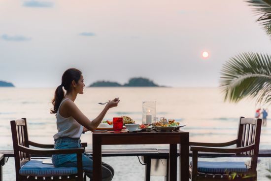 Centara Koh Chang Tropicana in Ko Chang:  Dinner with a view