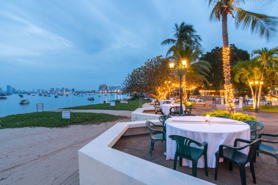 Siam Bayshore in Pattaya:  Bali-Hai By the Sea