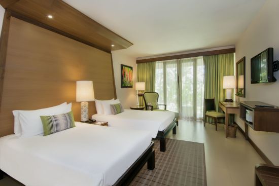 Siam Bayshore in Pattaya:  Tropical Deluxe