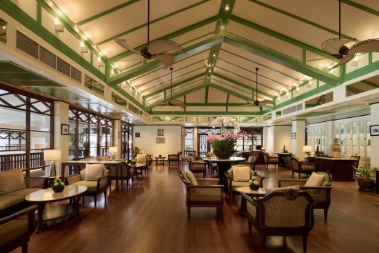 Dusit Thani Laguna Phuket:  Hotel Lobby 