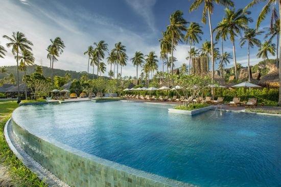 SAii Phi Phi Island Village in Ko Phi Phi:  Infinity Pool