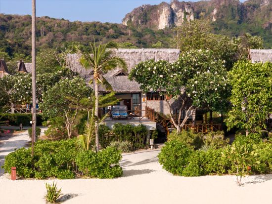 SAii Phi Phi Island Village in Ko Phi Phi:  Beachfront Junior Suite 