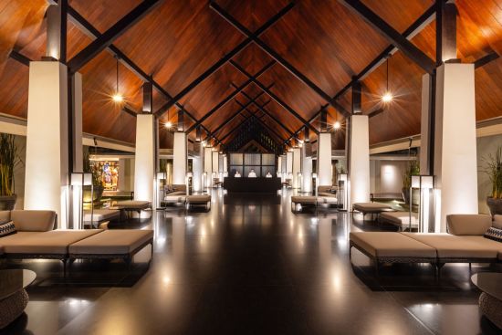 Twinpalms Surin Beach Phuket:  Lobby