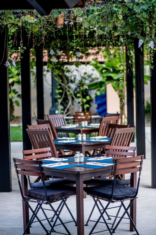 Anantara Hoi An Resort:  Reflections Poolside Dining