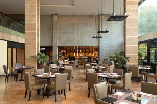 Anantara Mui Ne Resort in Phan Thiet:  L'Anmien restaurant