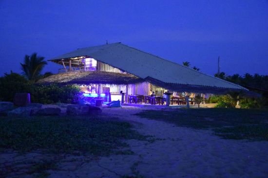 Elements Beach & Nature Resort in Kalpitiya:  Restaurant