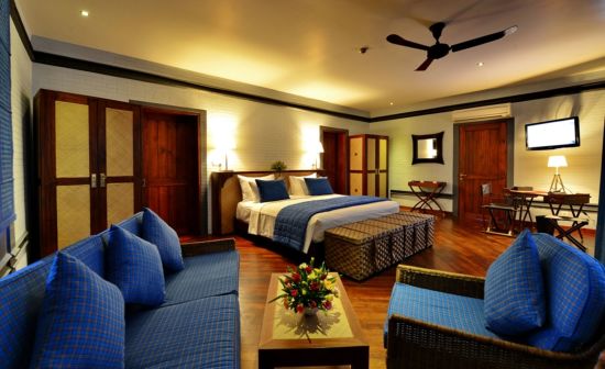 Bagan Lodge:  Villa Room | King bed