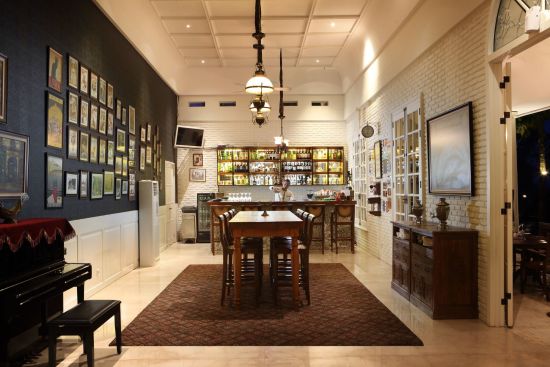 Plataran Borobudur Resort & Spa à Yogyakarta:  Patio Bar