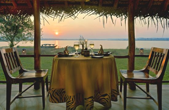 Evolve Back Kuruba Safari Lodge à Parc national de Nagarhole: Restaurant