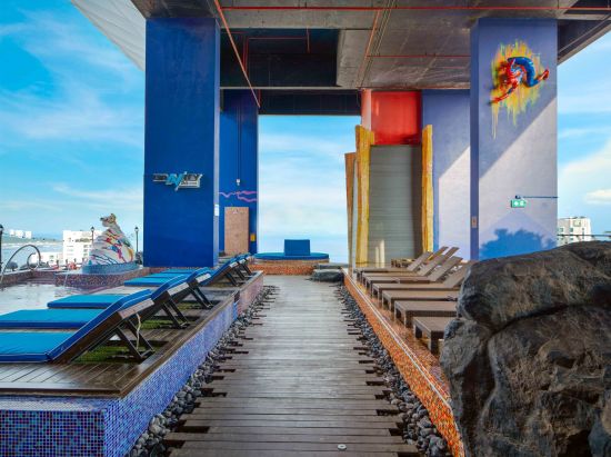 Siam@Siam Design Hotel Pattaya:  Swimming Pool