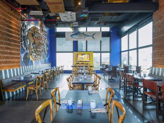 Siam@Siam Design Hotel Pattaya:  Restaurant Big Fish