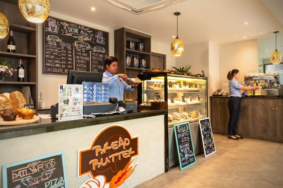 Dewa Phuket Resort & Villas:  Bread & Butter Bakery