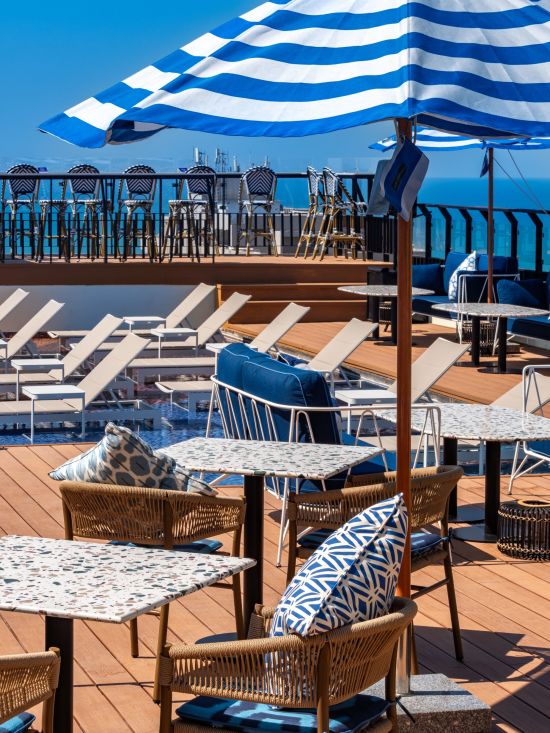 Siam@Siam Design Hotel Pattaya:  Skybar Summer Club