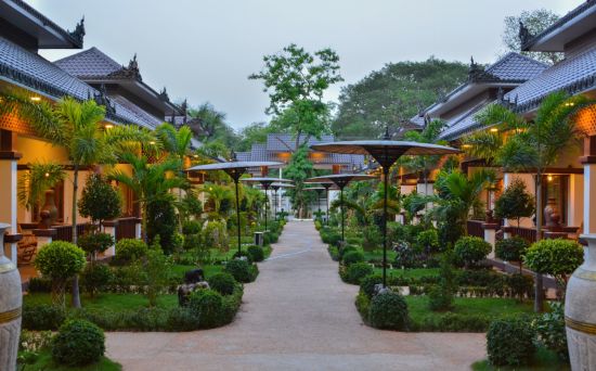 Yadanarpon Dynasty à Mandalay: Villa | from outside