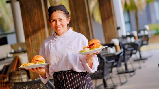 Twin Lotus Resort & Spa in Ko Lanta: Staff