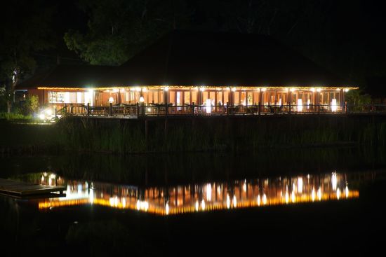 Pristine Lotus Resort à Lac Inle:  Floating Duplex | Dining