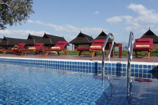 Pristine Lotus Resort à Lac Inle:  Floating Duplex Pool