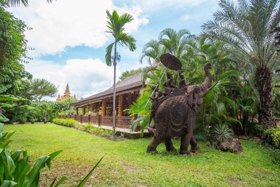 The Hotel @ Tharabar Gate à Bagan:  Tharabar Garden